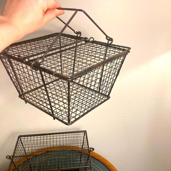 Decorative Wire Metal Baskets (set of 2) - Picture 2 of 3